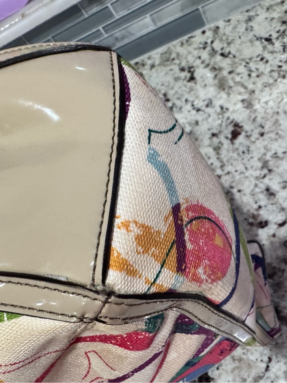 Coach Poppy Graffiti Signature Appliqué Glam tote - Picture 16 of 16